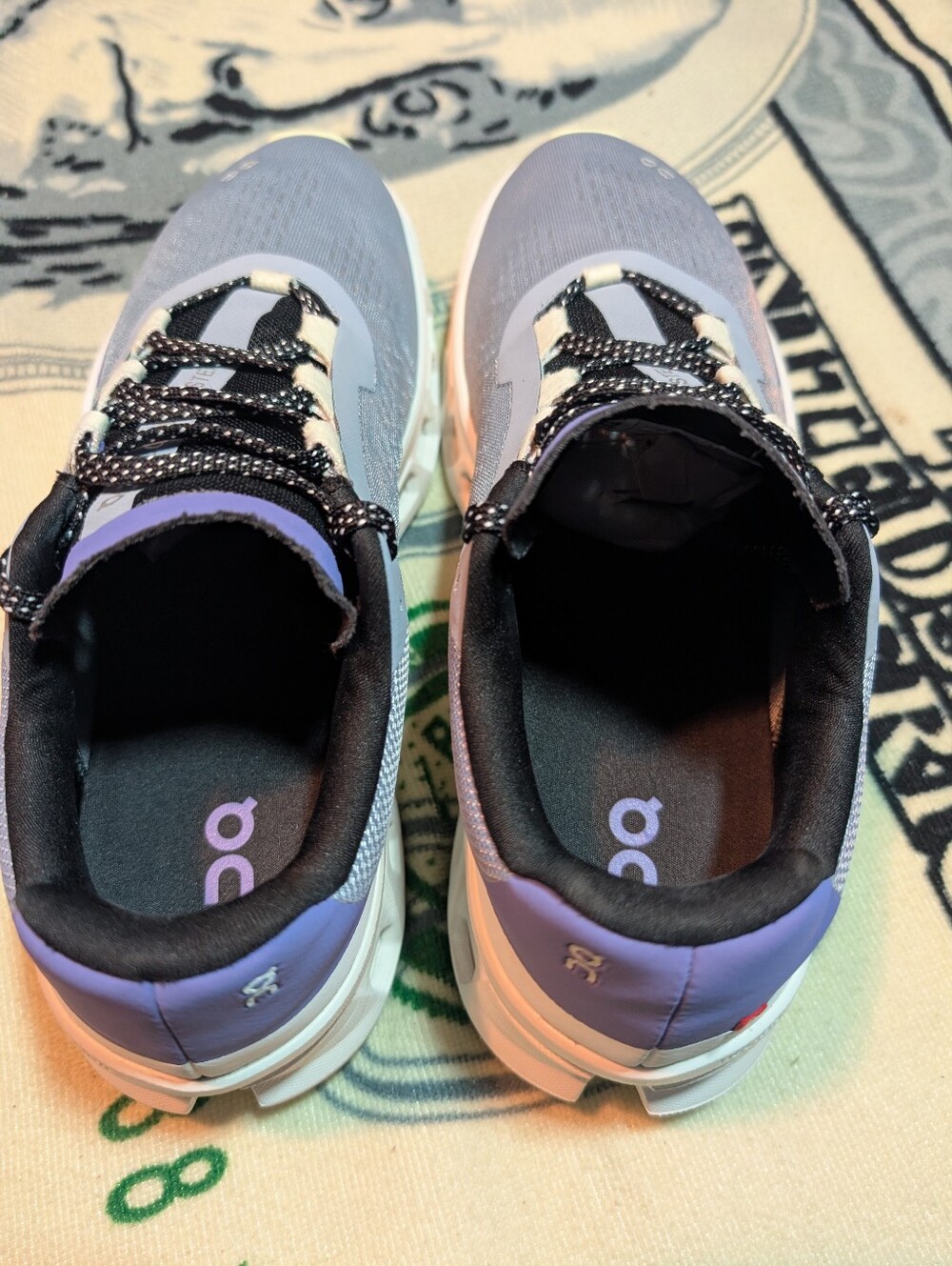 On Running Cloudmoster Swiss Engineering ® Cushioned Running Shoes Men's Size 10 - Picture 11 of 12